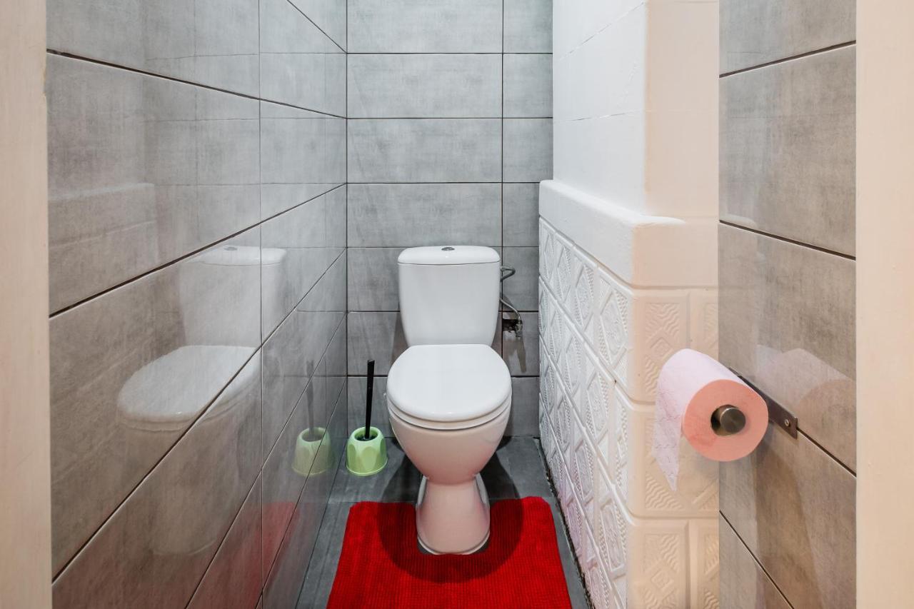3b Apartment *
