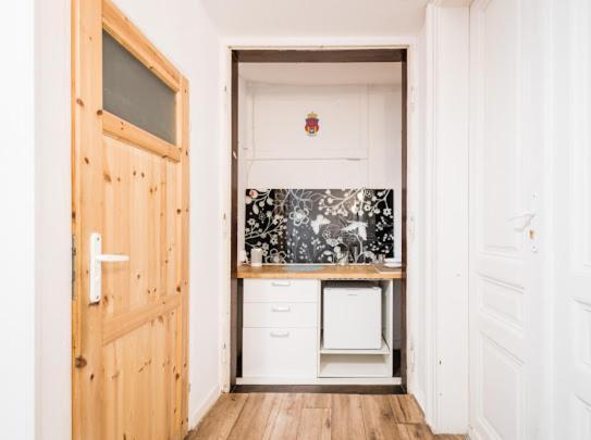 3b Apartment *